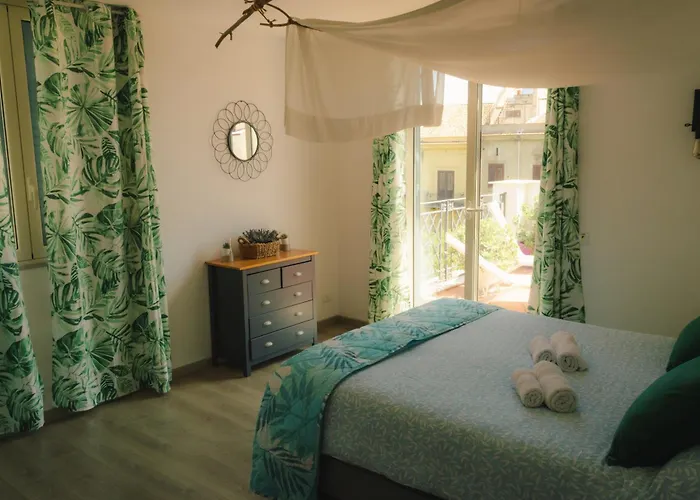 Sunny Terrace Apartment Near Teatro Massimo * Palermo