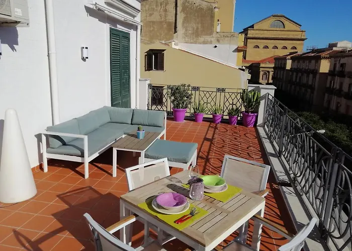 Sunny Terrace Apartment Near Teatro Massimo Apartmán Palermo