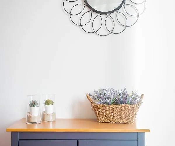 Daire Central Apartment With Terrace Near Teatro Massimo Palermo