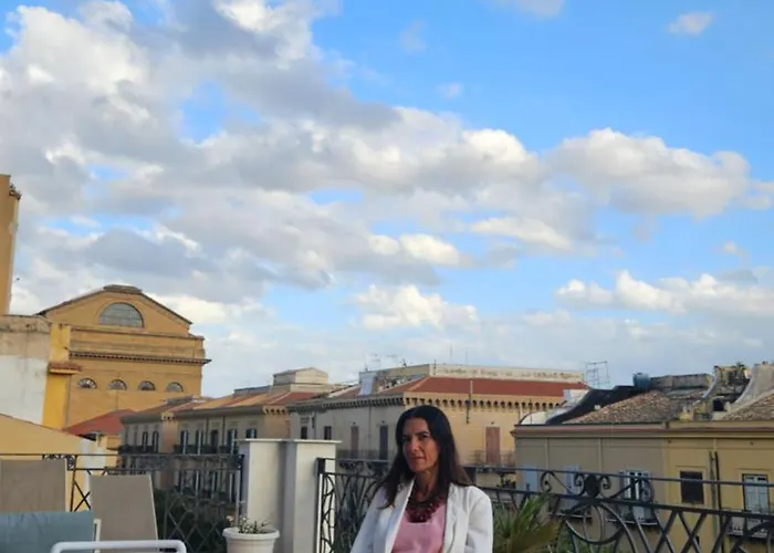 Central Apartment With Terrace Near Teatro Massimo Daire Palermo
