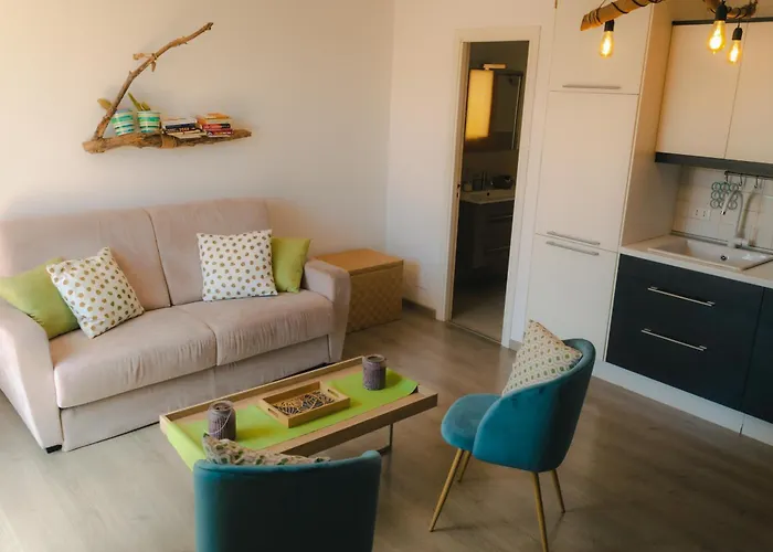 Central Apartment With Terrace Near Teatro Massimo Daire