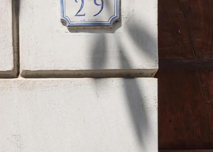Central Apartment With Terrace Near Teatro Massimo Palermo